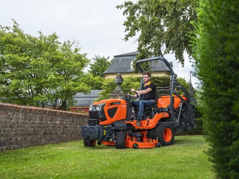 Traktorová sekačka Kubota G261 HD54