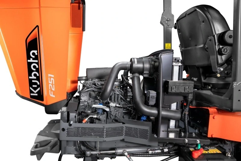Traktorová sekačka F251 (4WD)
